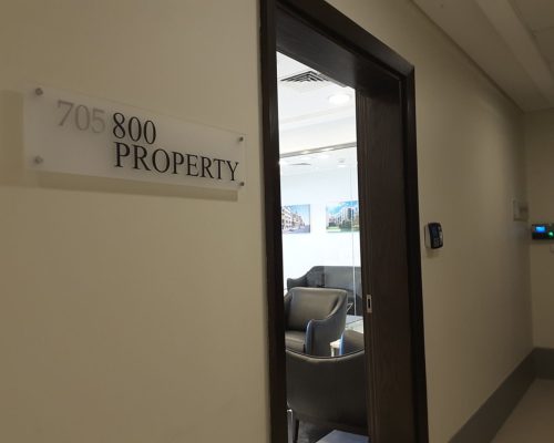 800 PROPERTIES